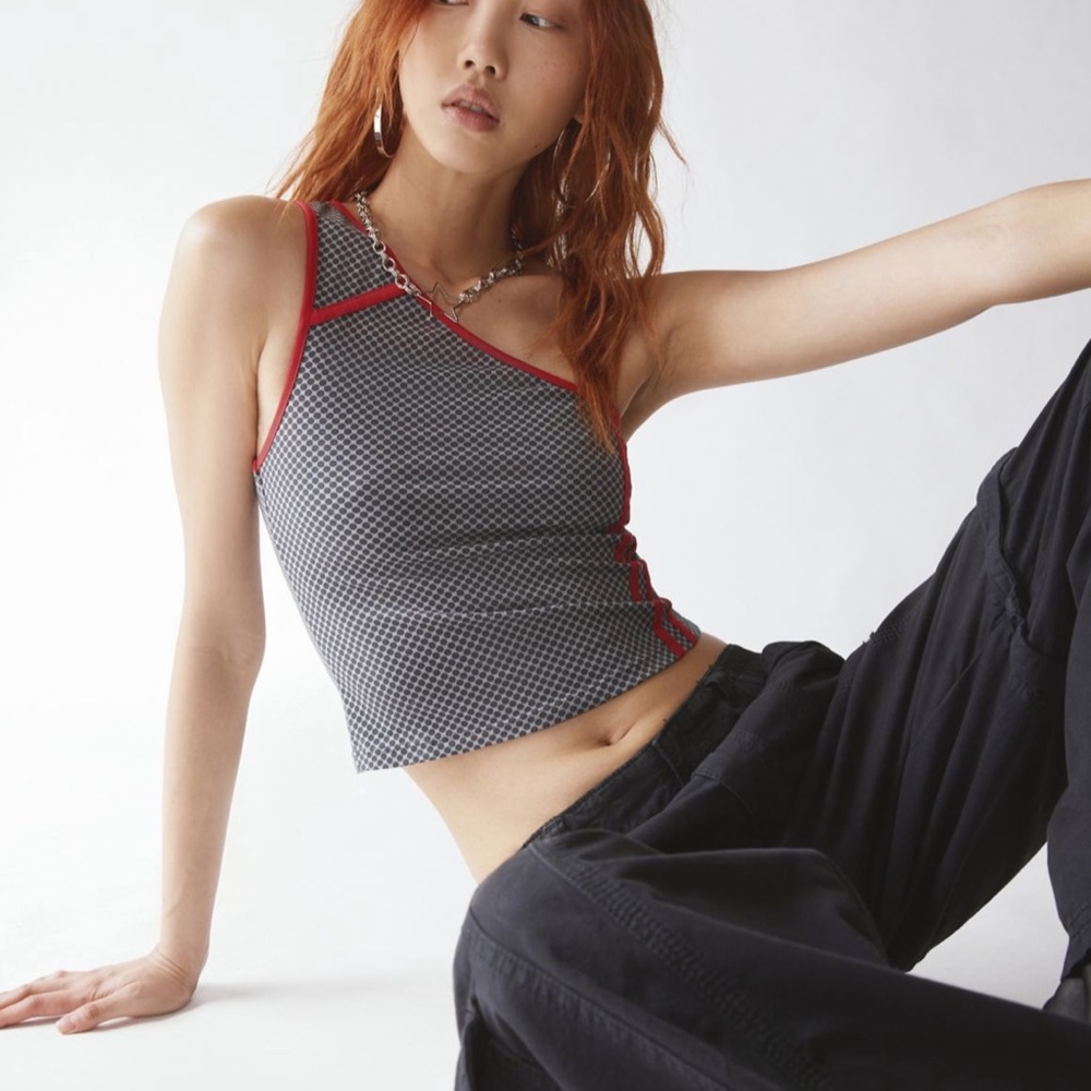 Motel Baylor One Shoulder Crop Top